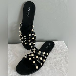 Nine West Pearls and studs